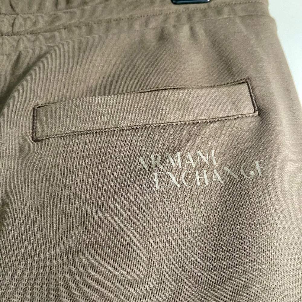 A|X Armani Exchange Men's Regular-Fit Eagle Logo Black Olive Joggers ~ Size M - Picture 8 of 11